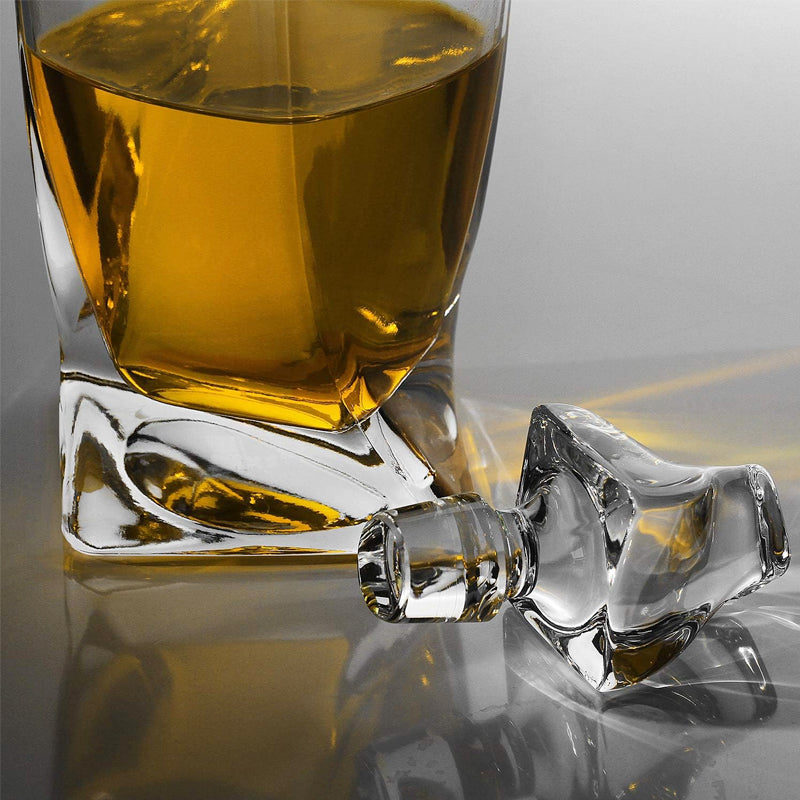 750ml/25oz Whiskey Decanter with Stopper Twisted Decanter for Liquor Scotch Bourbon Vodka Brandy