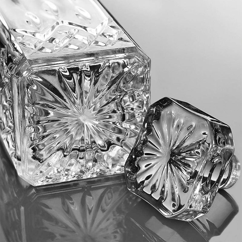 Square Whiskey Decanter 750ml/25oz Lead-Free Glass Decanter with Stopper Spirits Decanter