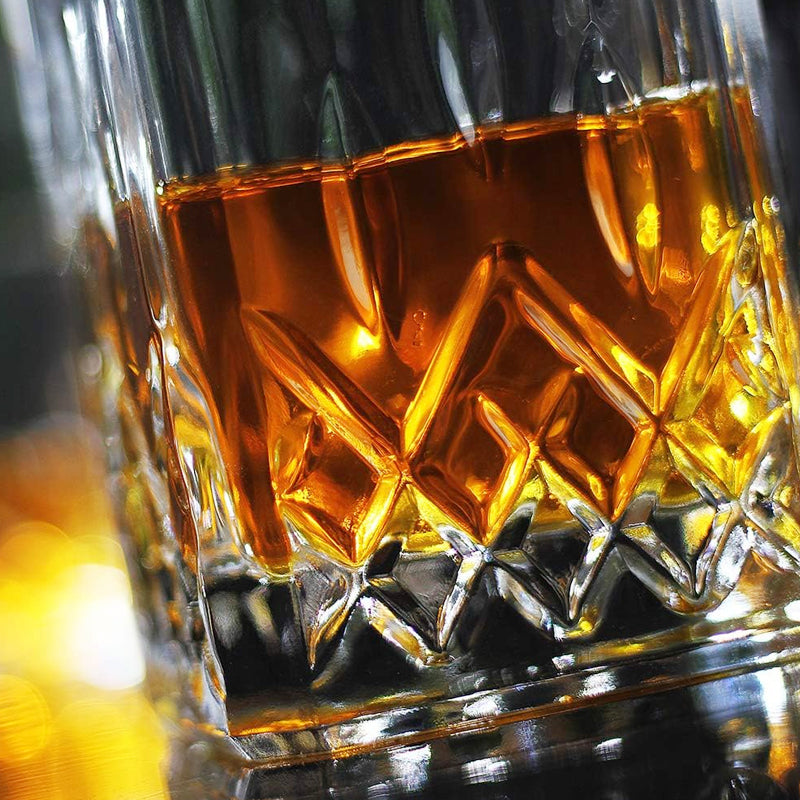 Square Whiskey Decanter 750ml/25oz Lead-Free Glass Decanter with Stopper Spirits Decanter