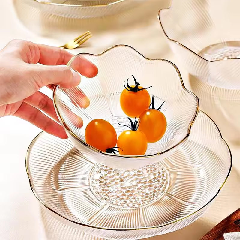 Home Kitchen Party Glassware Set Flower-Shaped Transparent Light Luxury Chinese Snack Plate Flower-Shaped Transparent Glass Plate With Gold Rim