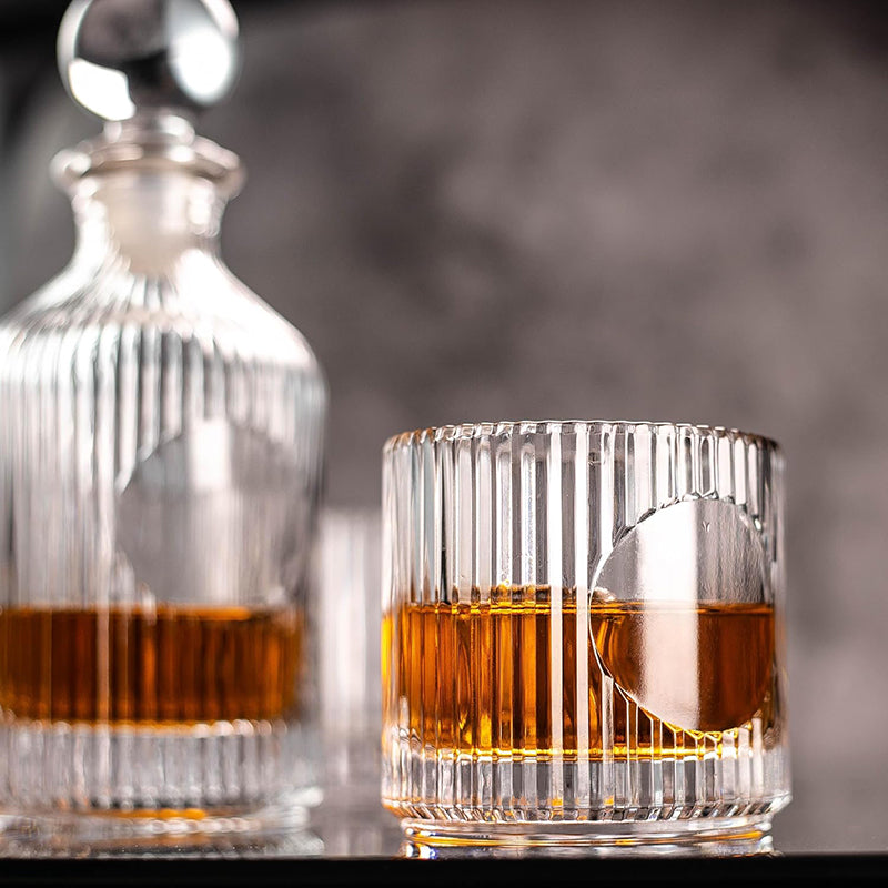 18oz Whiskey Liquor Wine Decanter Set Include(1decanter+2glasses) for Bar Home Restaurant Kitchen Bathroom