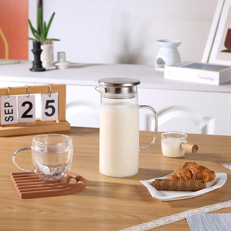 1000ml Glass Water Pitcher And Carafe Heat Resistant Glass Pitcher With Lid And Spout Beverage Pitchers