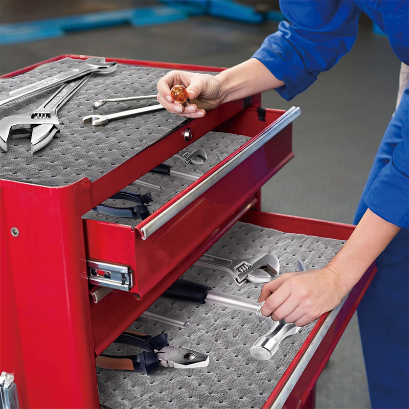 Grey Spill Absorbent Pads, 13"x10", Oil Absorbent Pads Weight Dimpled Pad Garage Accessories Water, for Absorbing Protecting Home Garage Basement, 100 Pcs