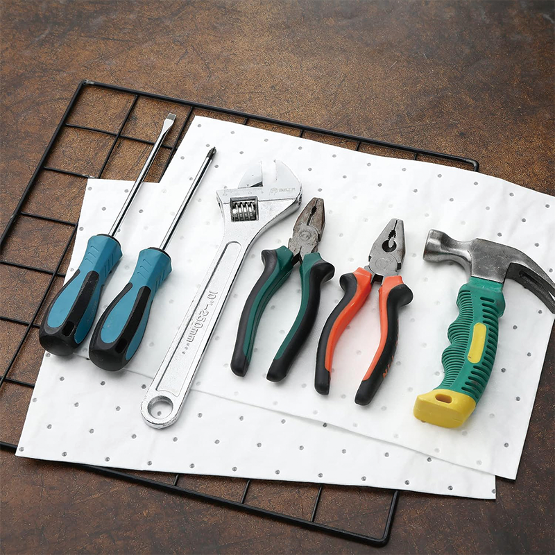 Spill Absorbent Pads, 9.8 x 13 Inch Water Absorbent Mat Oil Spill Mat, for Absorbing Protecting Home Garage Basement(100 Pcs)