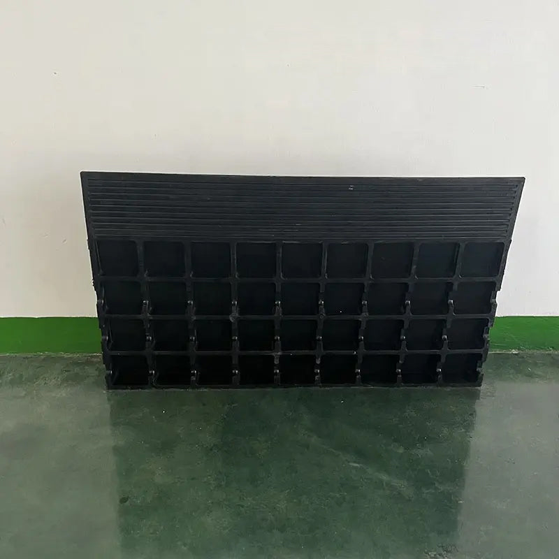 61mm China Manufacturer Leaf Grain Traffic Outdoor Street Black Kerb Ramps Driveway Rubber Car Cable Curb Road Ramp