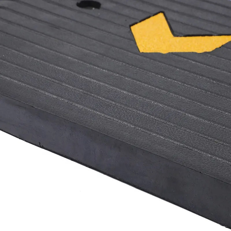 Heavy Duty Car Wheelchair Driveway Rubber Kerb Curb Ramp For Roadway Noise Reduction